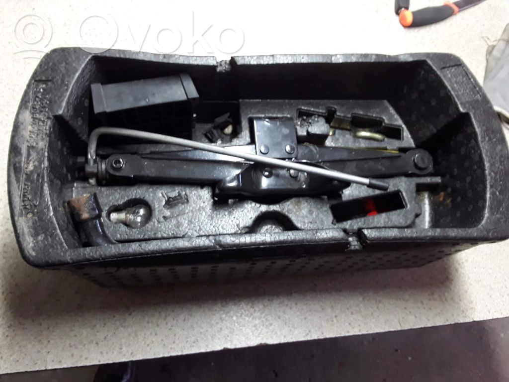 Jaguar S-Type Tool set 