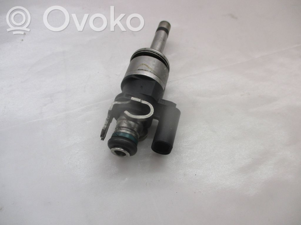 Ford Focus Fuel injector 