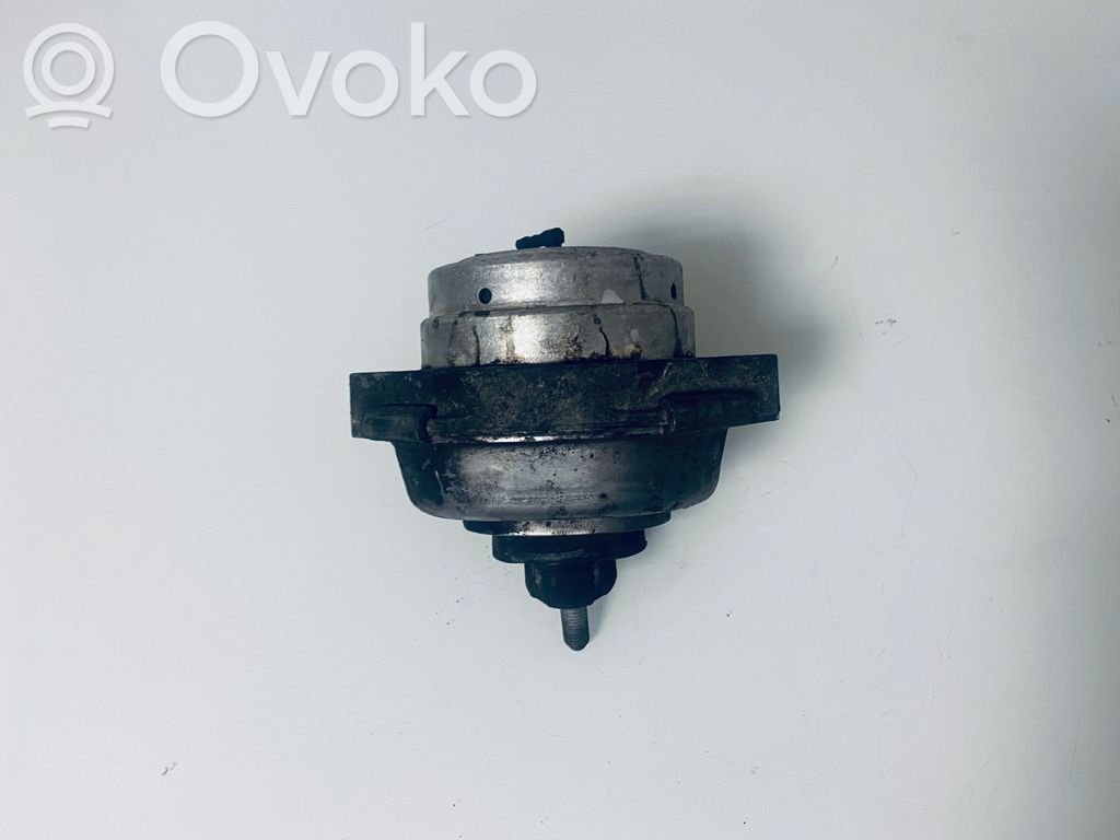 BMW X5 E53 Engine mount bracket 