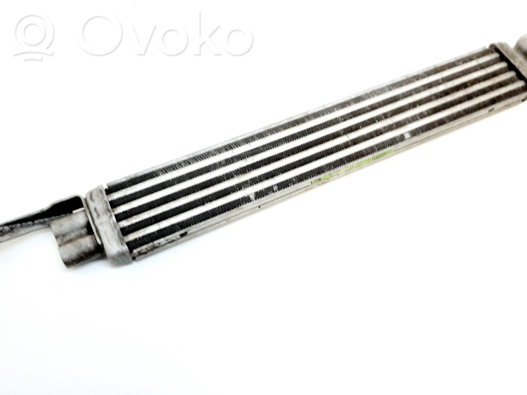Chłodnica oleju skrzyni   8634071