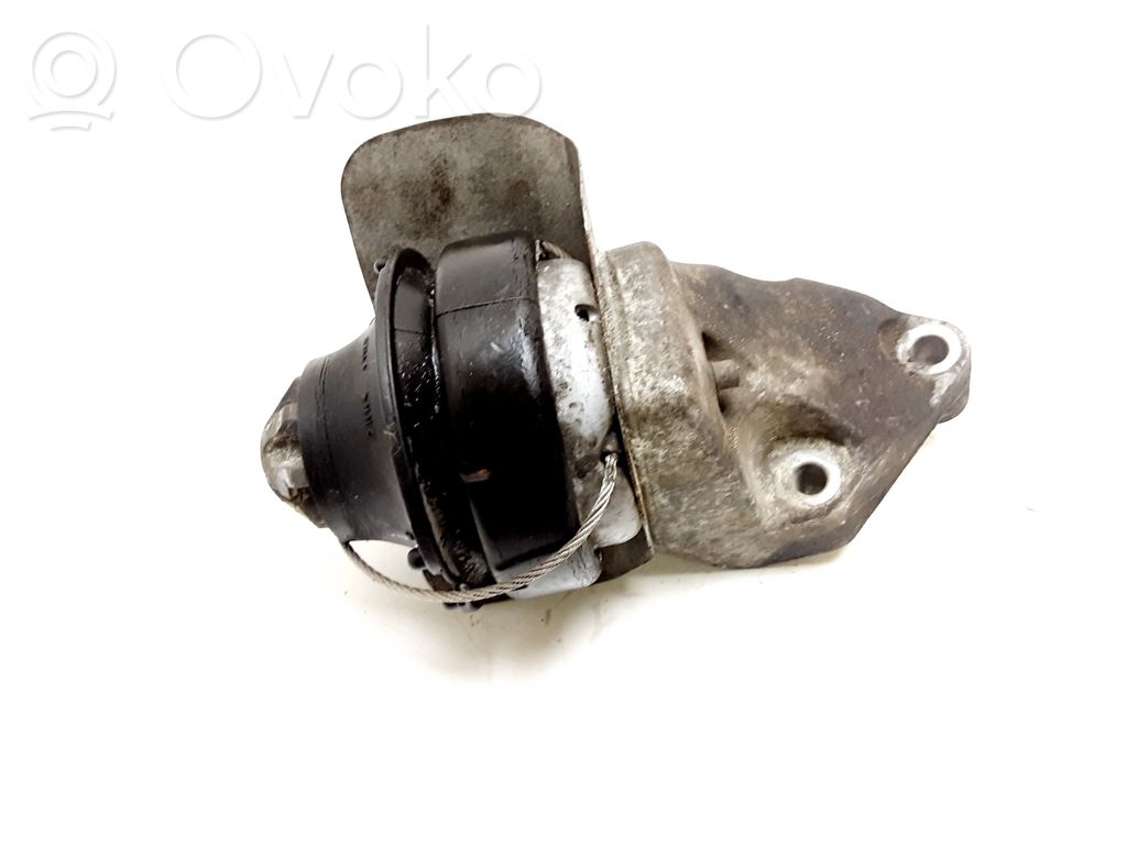 Engine mount bracket   30778953