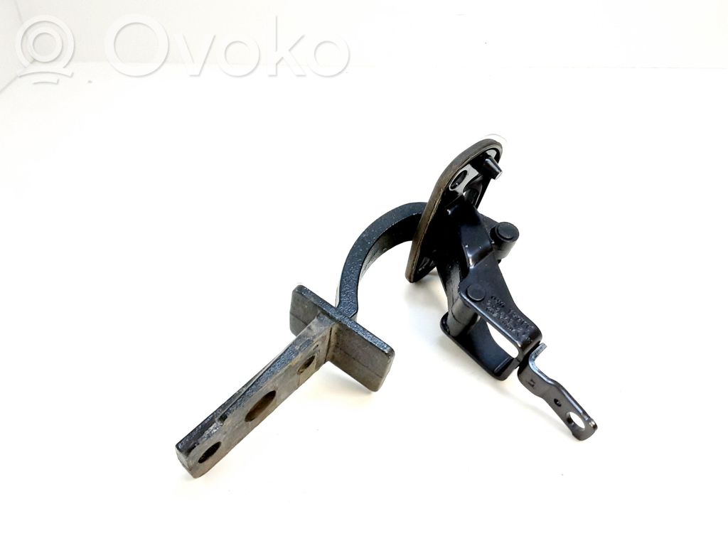 Volvo V70 Tailgate/trunk/boot hinge 