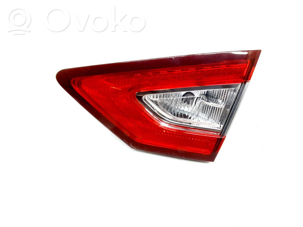Ford Fusion II Lampy tylnej klapy bagażnika 