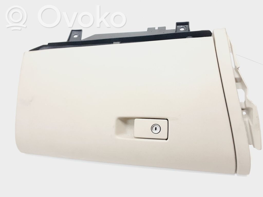 Volvo XC60 Daiktadėžės (bordačioko) komplektas 