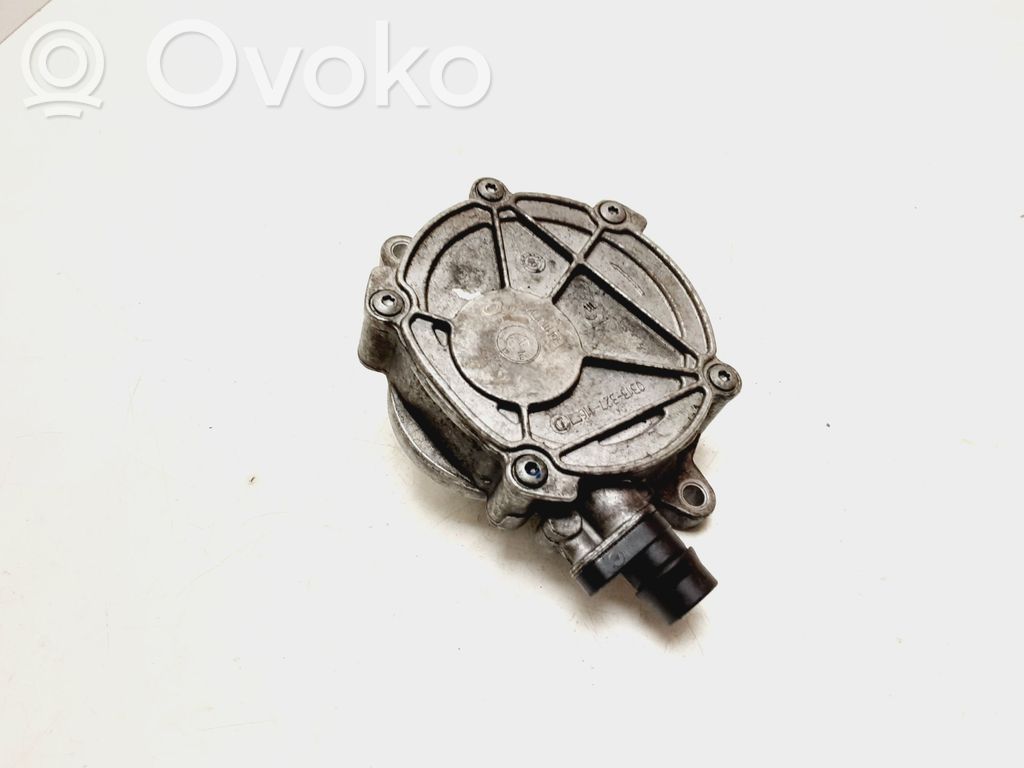 BMW 1 E82 E88 Vacuum pump 