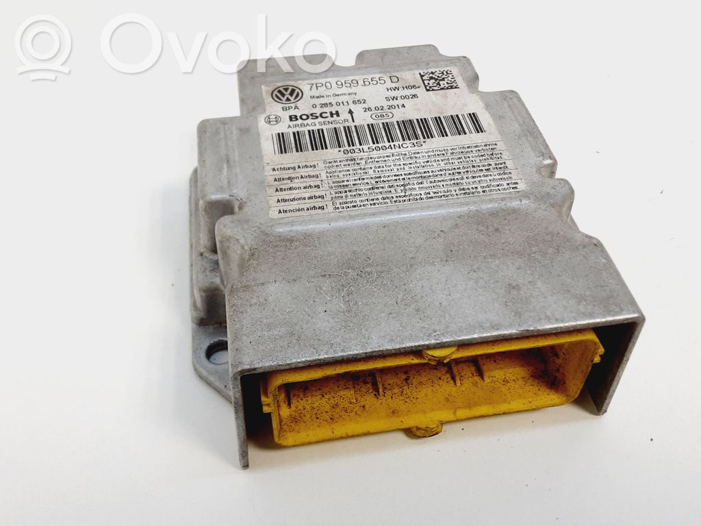 Volkswagen Touareg II Airbag control unit/module 