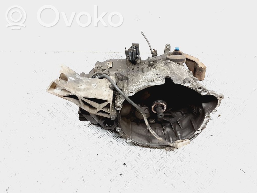 Volvo S60 Manualna 5-biegowa skrzynia biegów 