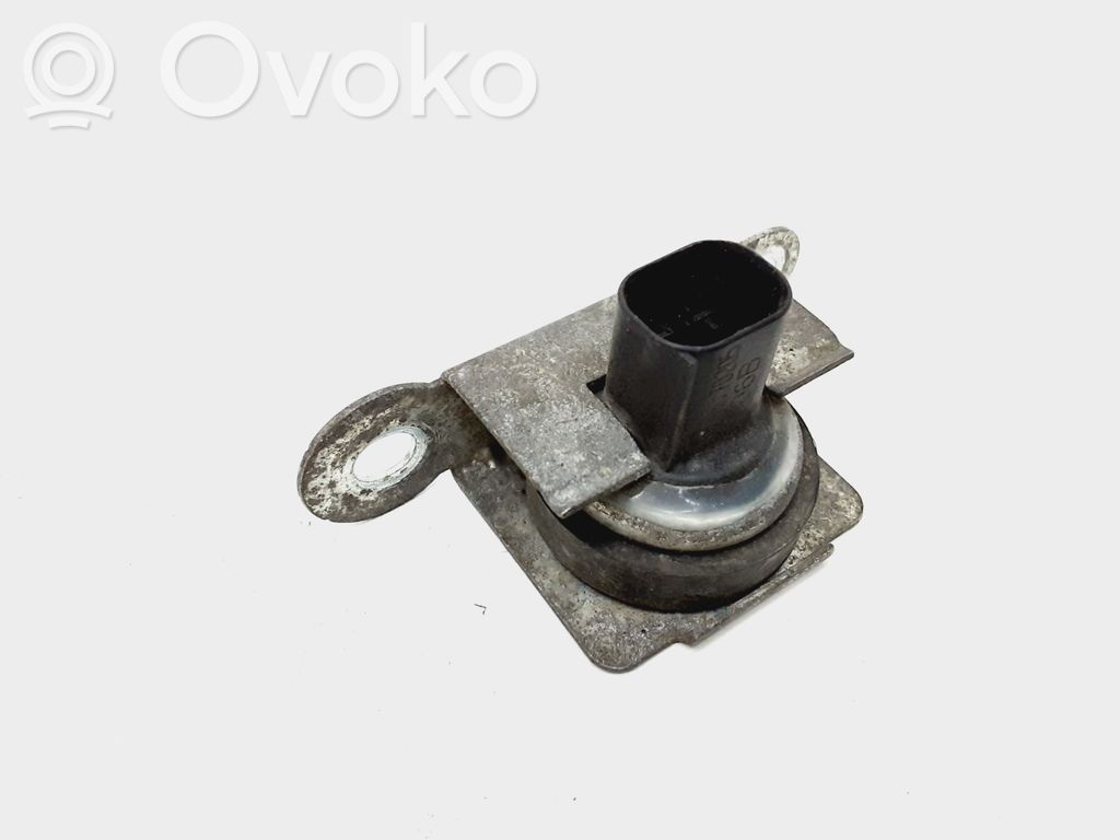 BMW 7 E65 E66 Acceleration sensor 