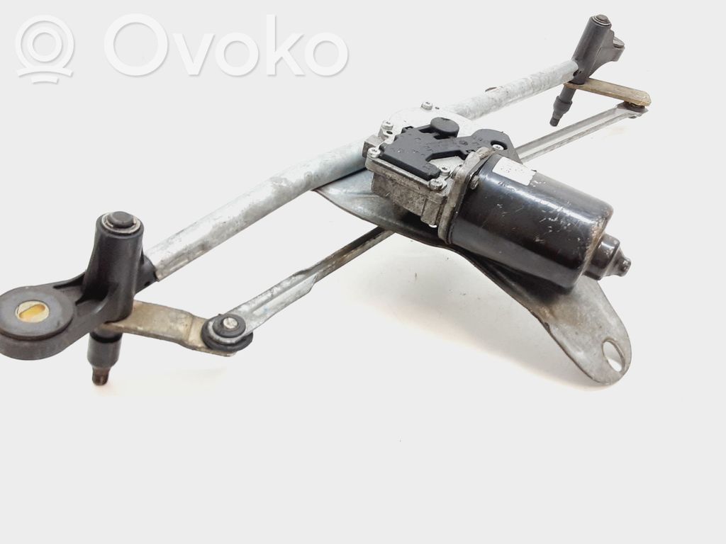 BMW X5 E53 Front wiper linkage and motor 