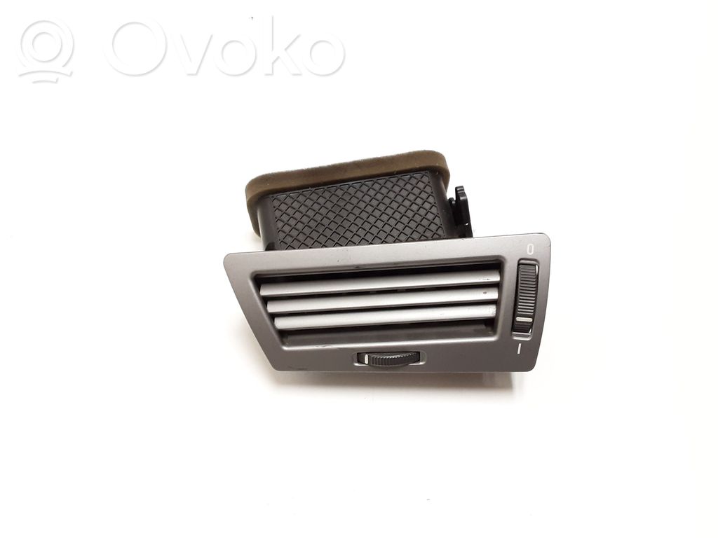 BMW 7 E65 E66 Šoninės oro grotelės 