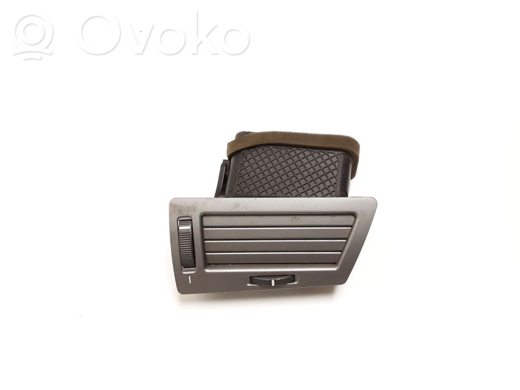 BMW 7 E65 E66 Šoninės oro grotelės 