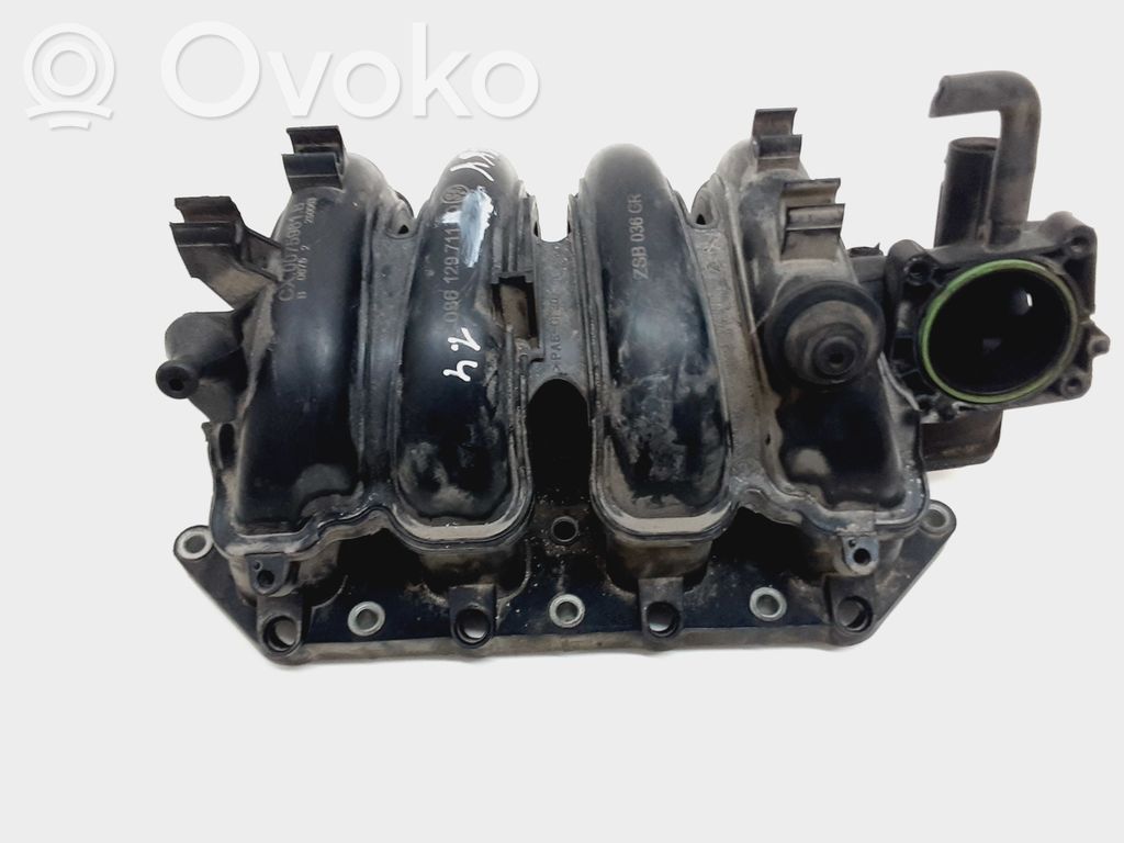 Volkswagen Polo Colector de admisión 