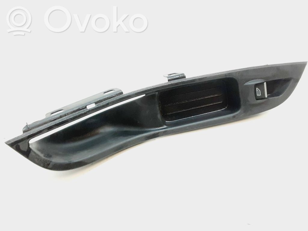 Electric window control switch   BM51A240A40ADW