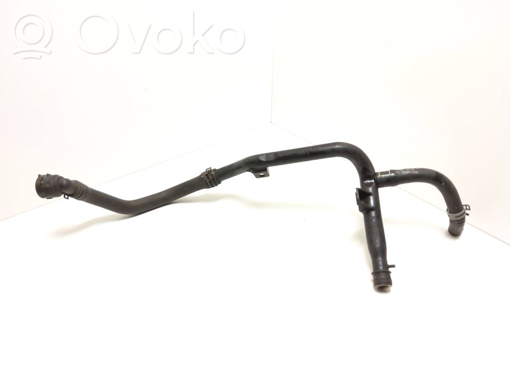 Volkswagen Touran I Engine coolant pipe/hose 