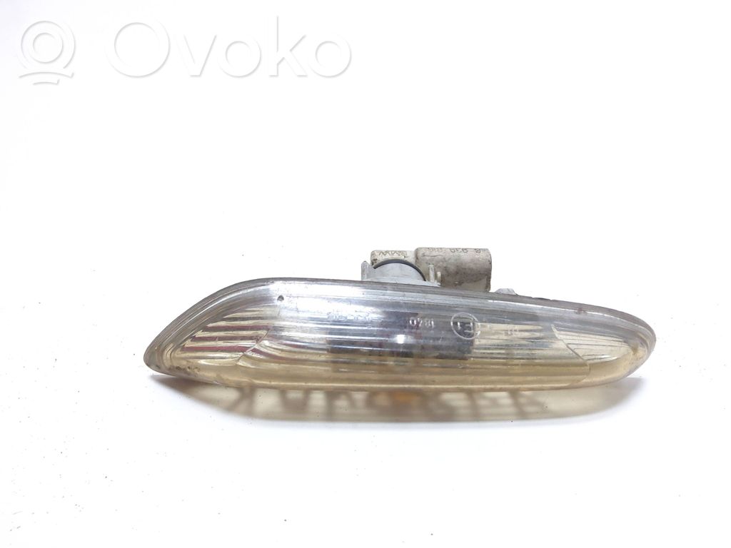 BMW 1 E81 E87 Front fender indicator light 