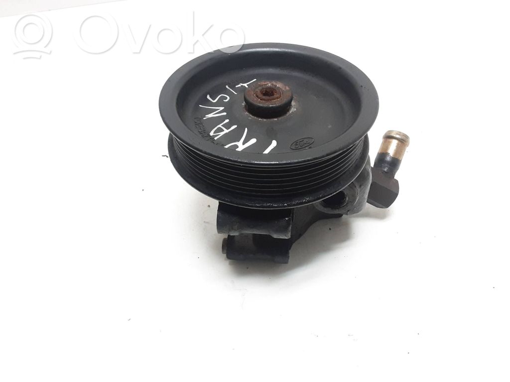 Ohjaustehostimen pumppu   YC1E3A733AB