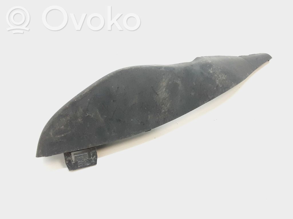Volvo V70 Fender end trim 