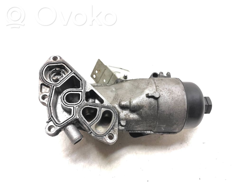 Volvo V60 Engine oil radiator 
