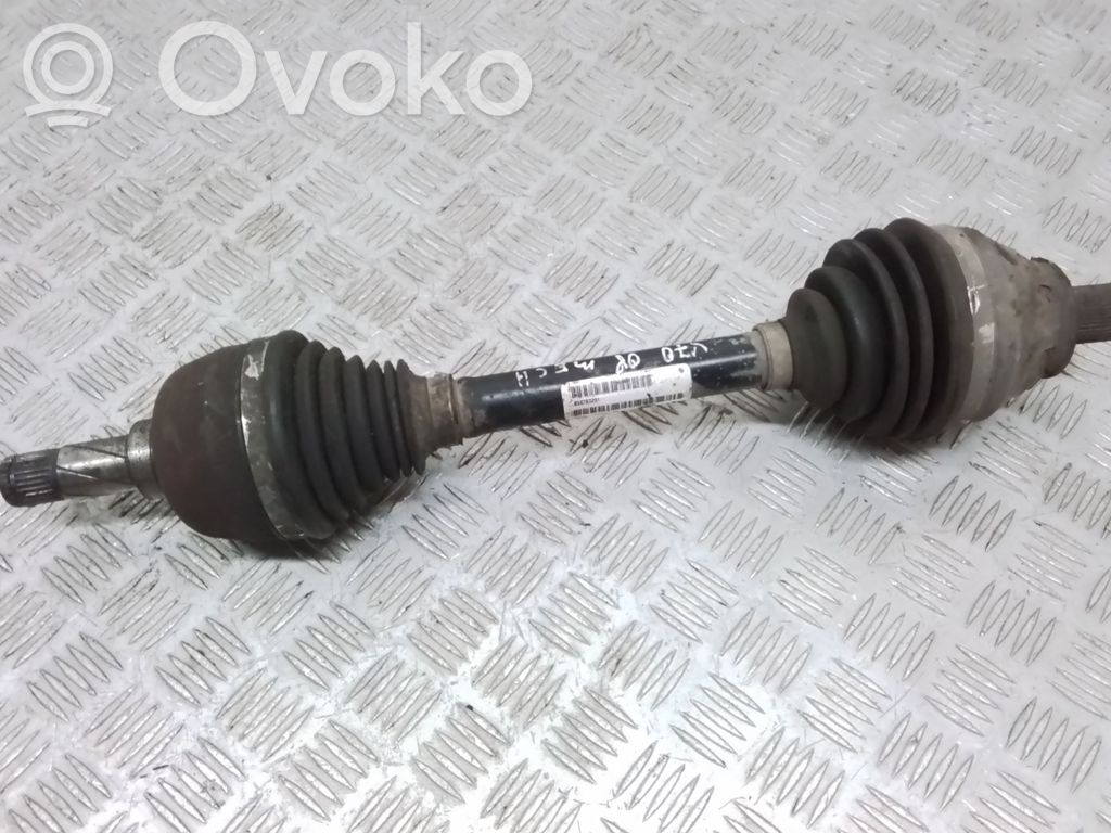 Etuvetoakseli   30783201