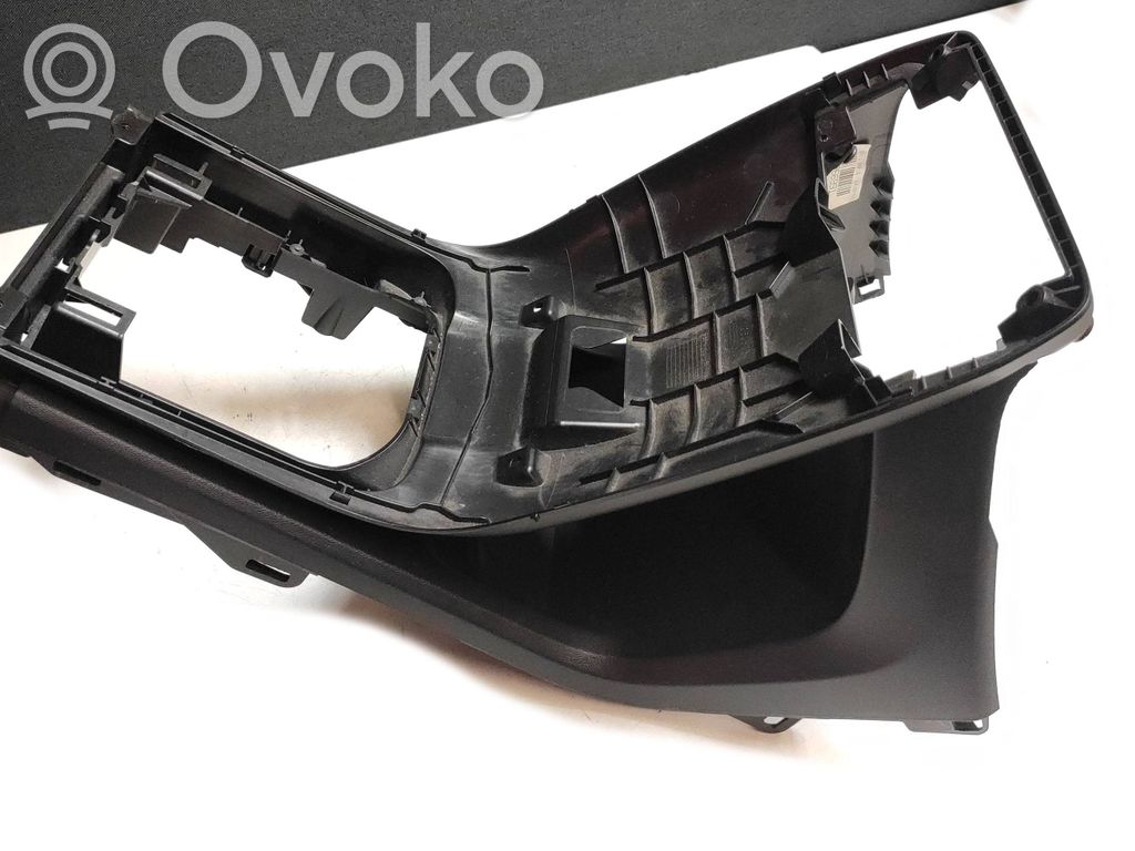 Volvo V70 Centrinė konsolė 
