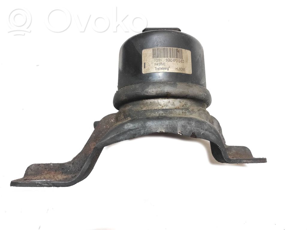 Engine mount bracket   31257674