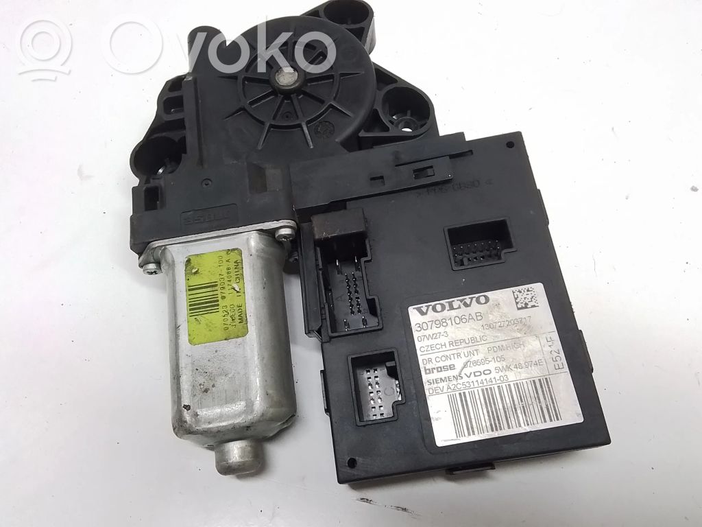 Volvo V50 Motor del regulador de la ventanilla de la puerta delantera 