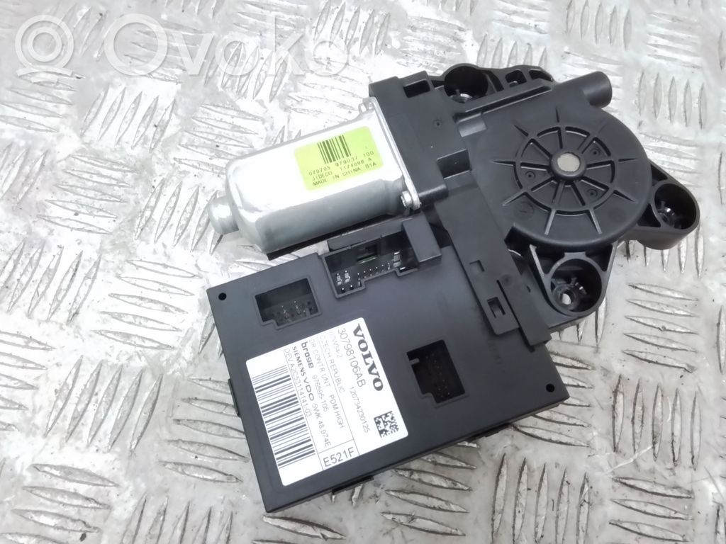 Volvo C30 Motor del regulador de la ventanilla de la puerta delantera 