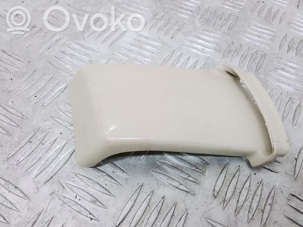 Volvo XC60 Prowadnica pasa bezpieczeństwa 