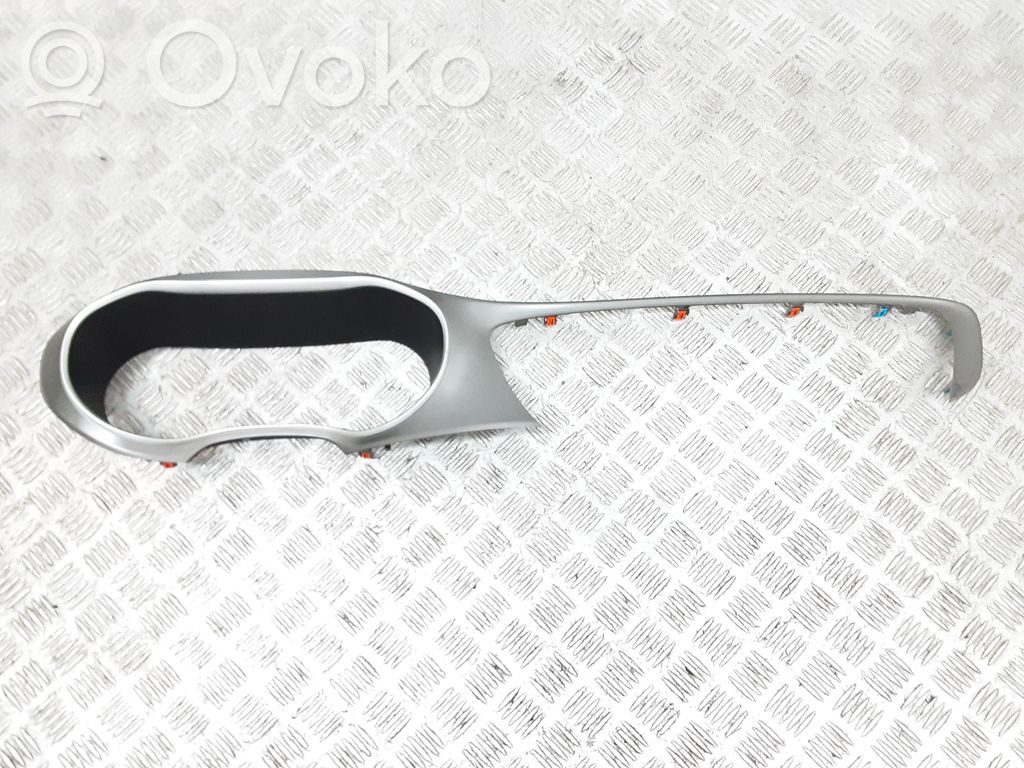 Chrysler Pacifica Dashboard trim 