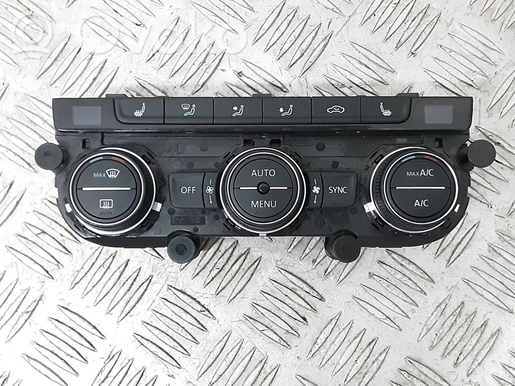 Volkswagen Golf VII Panel klimatyzacji 