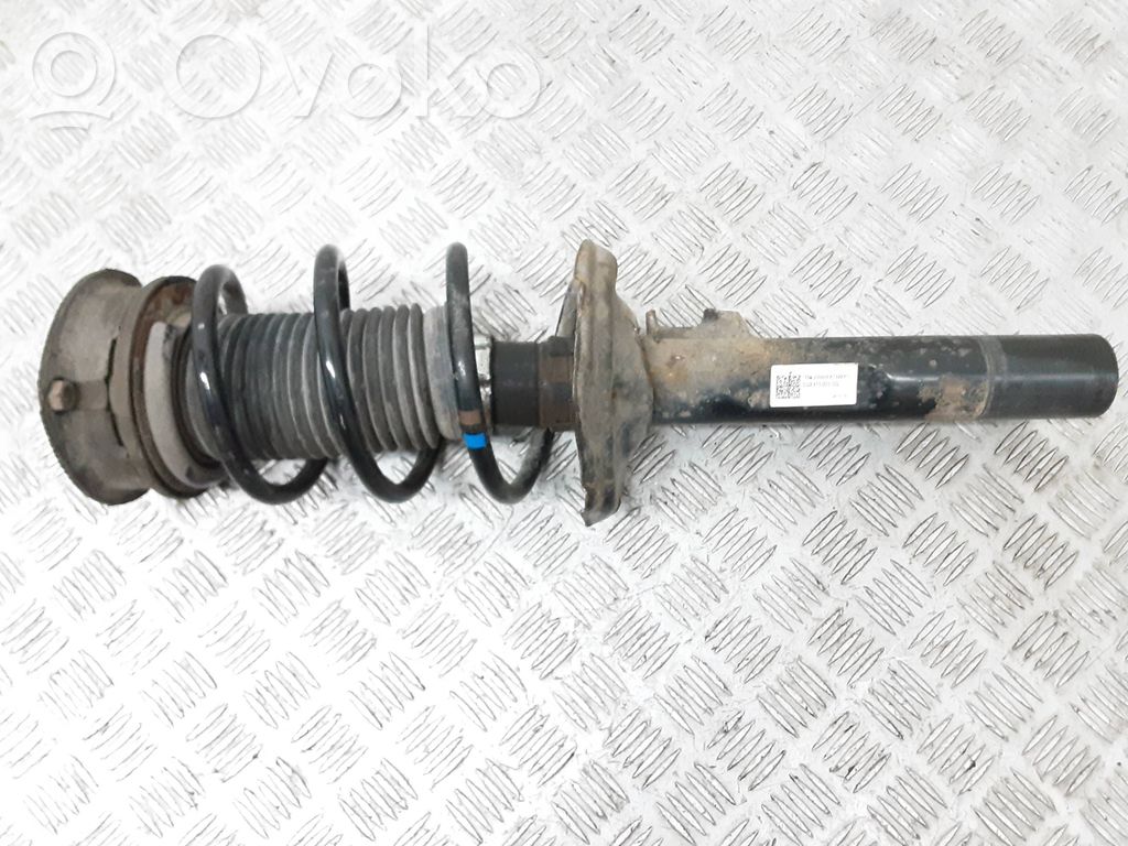 Volkswagen Golf VII Amortyzator przedni 