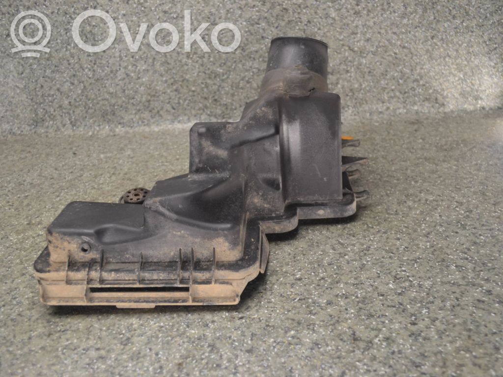 Abdeckung Deckel Luftfilterkasten   7500548,9876780