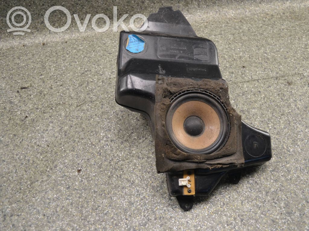 BMW 5 E39 Altavoz de la puerta trasera 