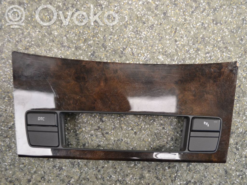 BMW 5 E39 Paneelin lista 