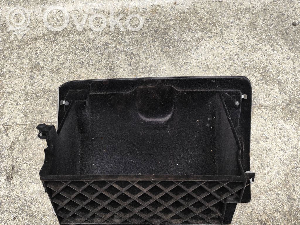 BMW 1 E81 E87 Glove box 