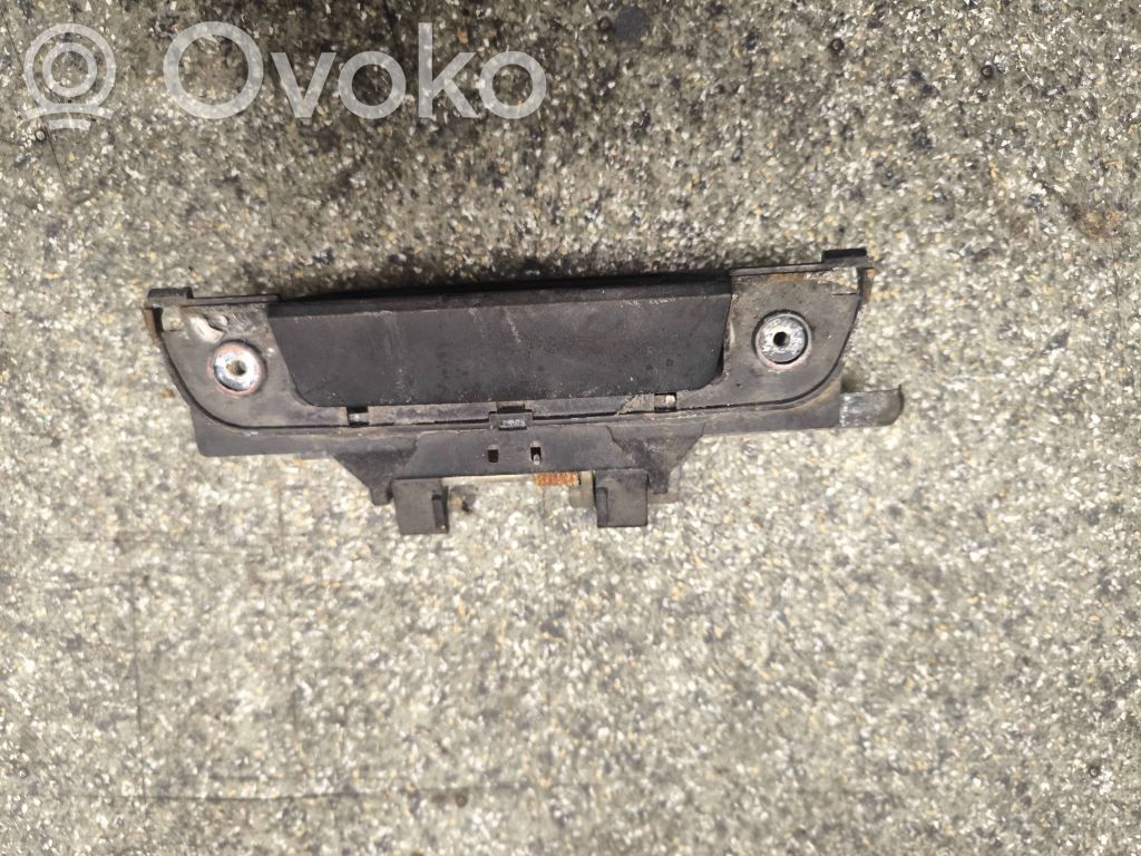BMW 3 E36 Manecilla externa puerta delantera 