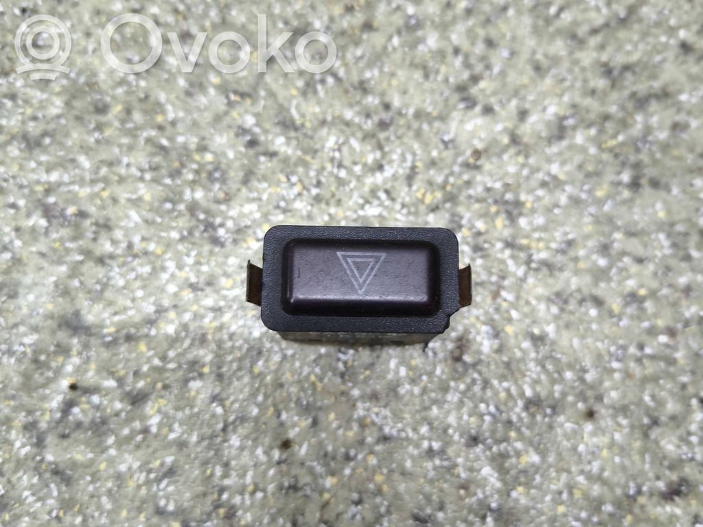 BMW 3 E30 Botón interruptor de luz de peligro 