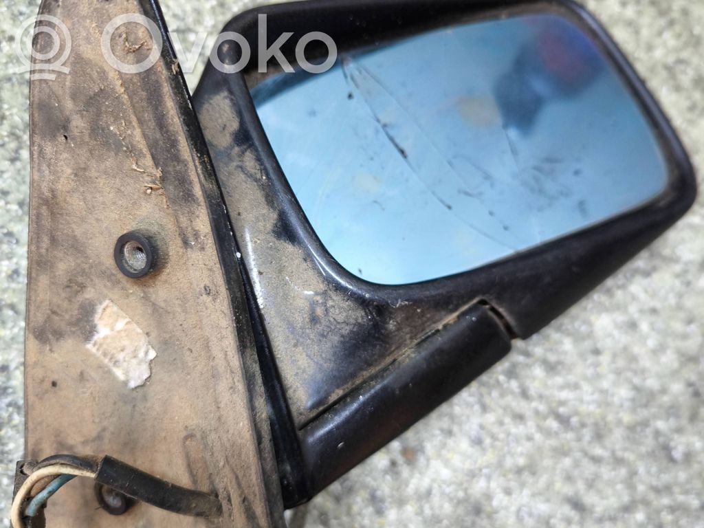 BMW 3 E30 Elektryczne lusterko boczne drzwi przednich 