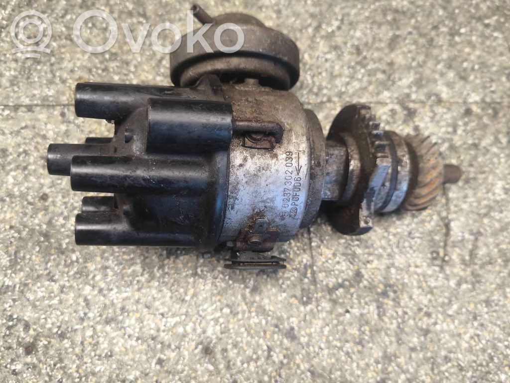 BMW 3 E30 Spark distributor 