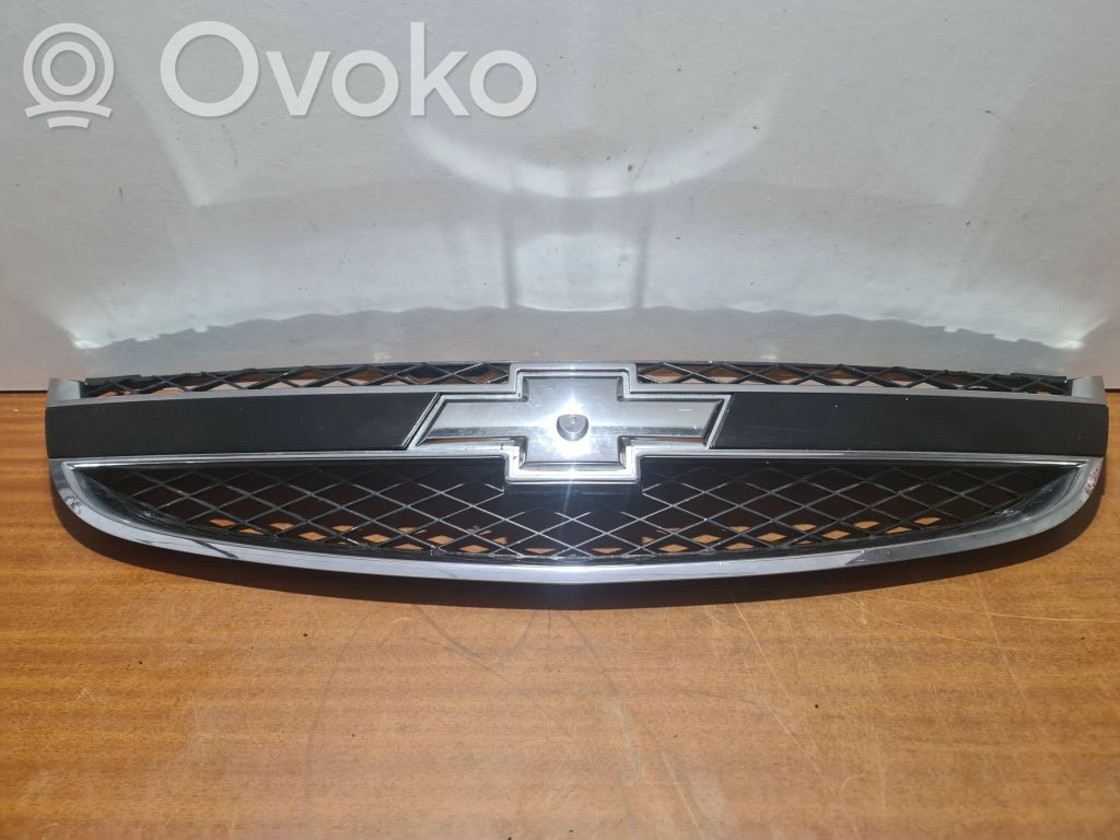 Chevrolet Epica Front bumper upper radiator grill 