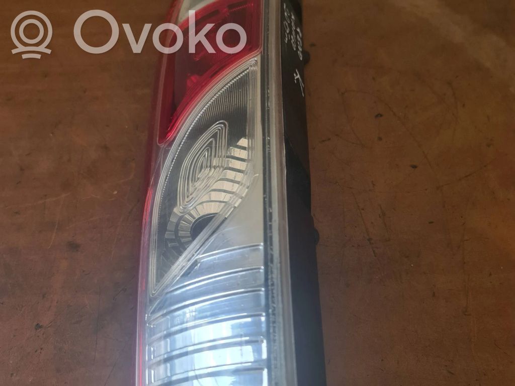 Lampa tylna   210605000001,411207,062021,8682022911148