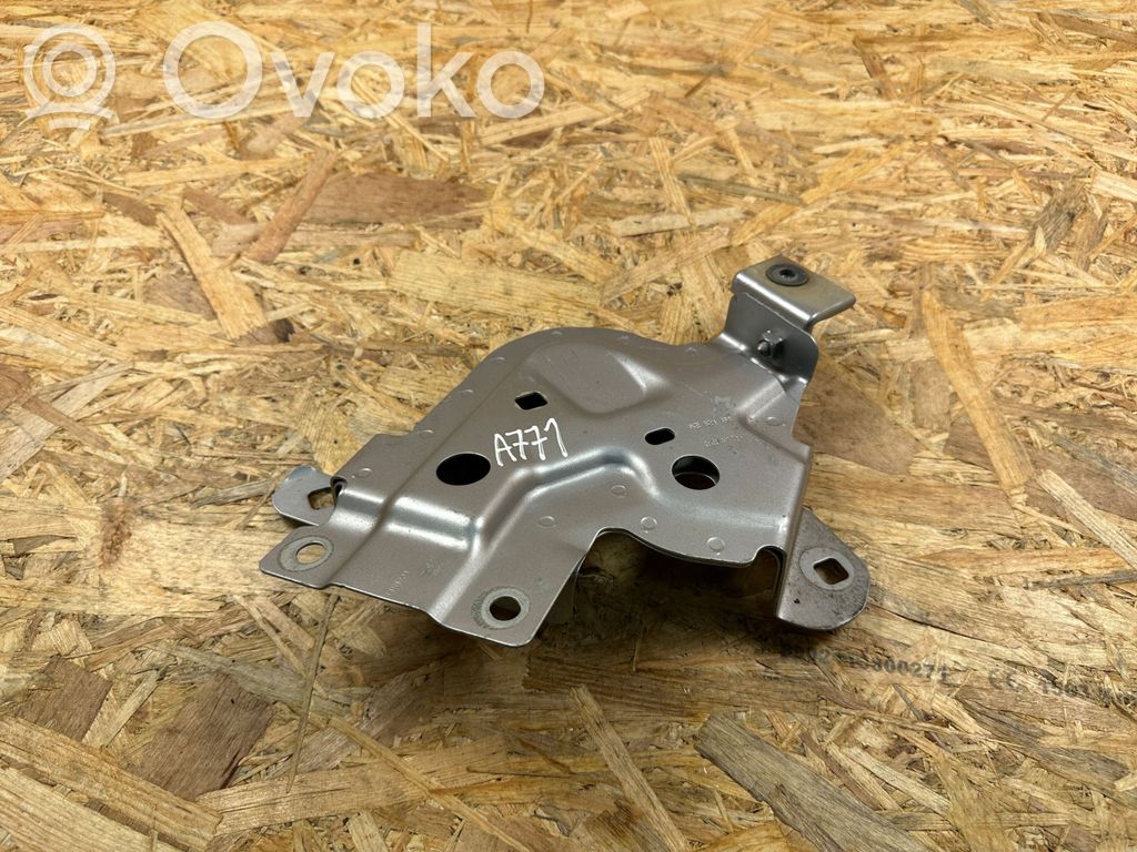 Audi e-tron Fender mounting bracket 
