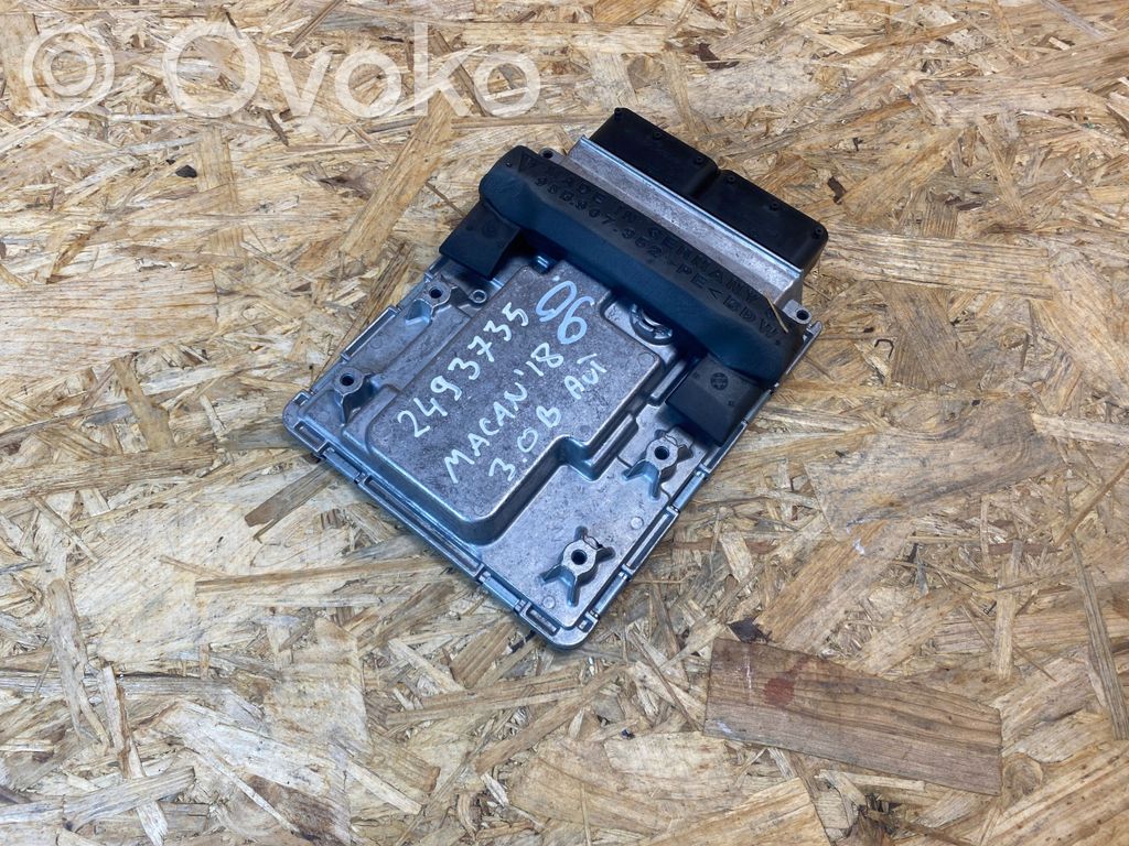 Porsche Macan (95B) Engine control unit/module 