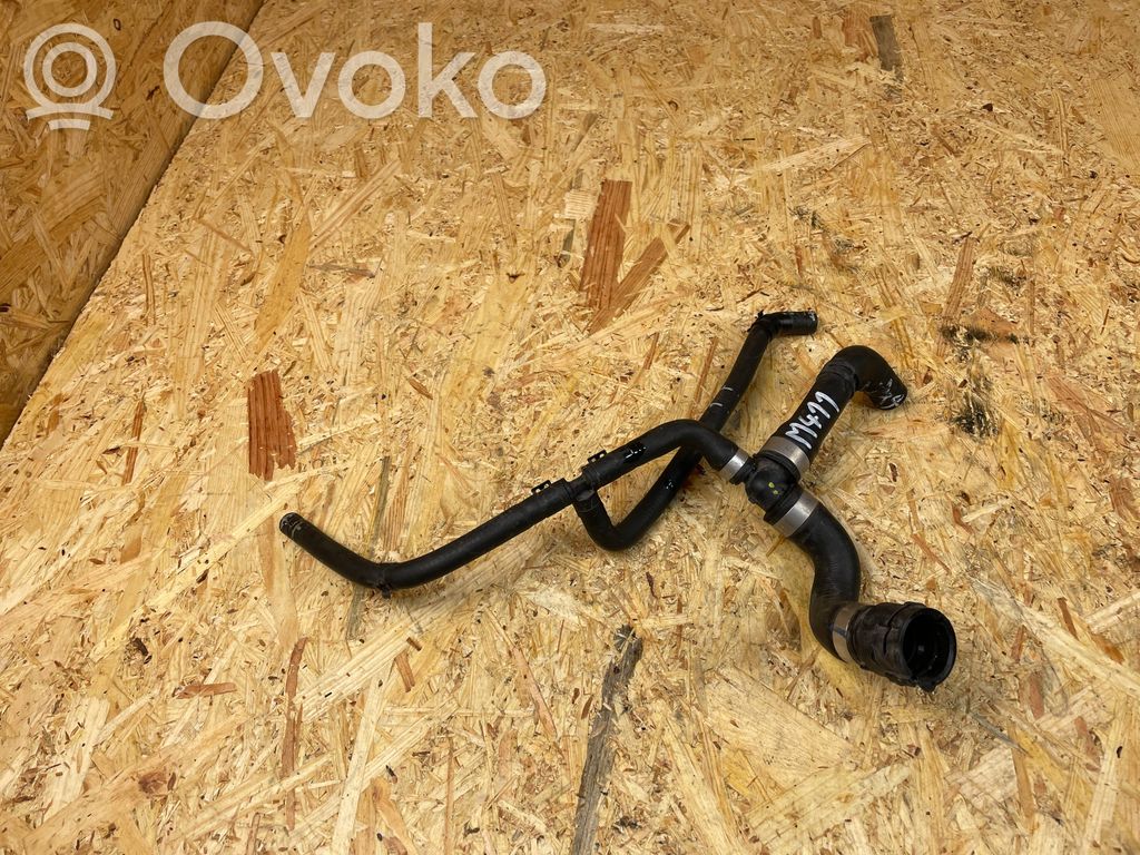 Audi A1 Engine coolant pipe/hose 