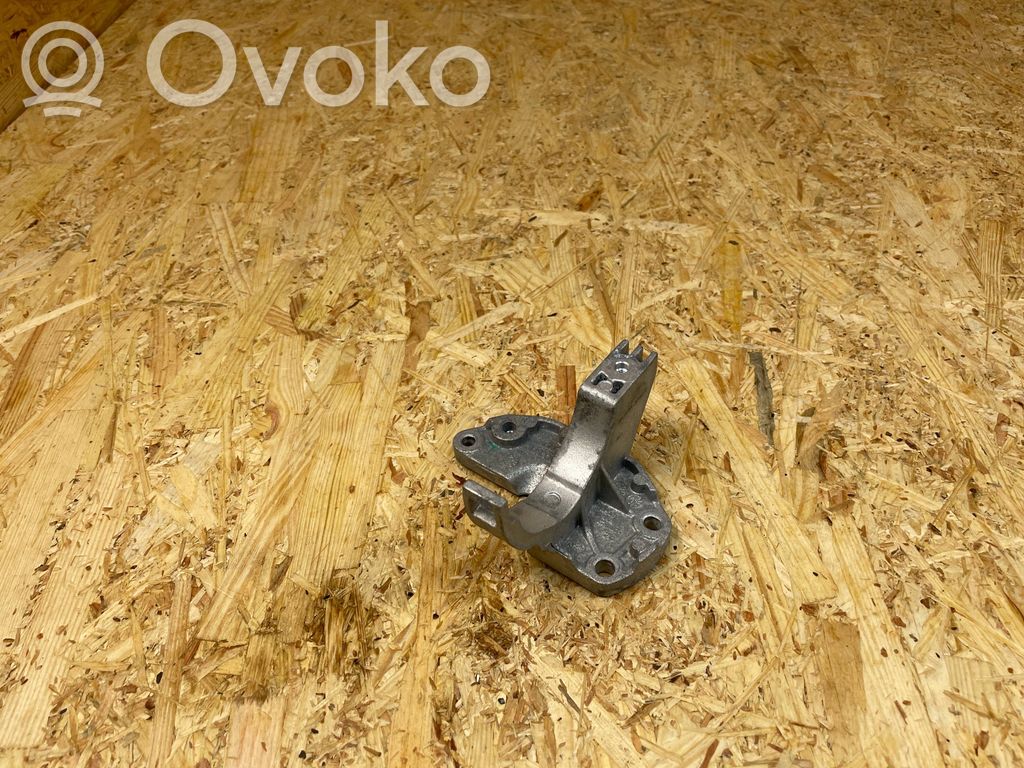 Volvo S90, V90 Radiator support slam panel bracket 