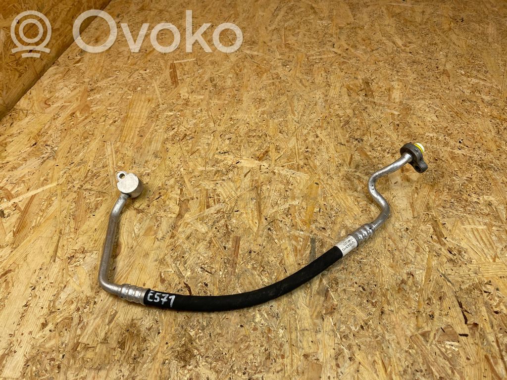 Volvo V40 Ilmastointilaitteen putki (A/C) 