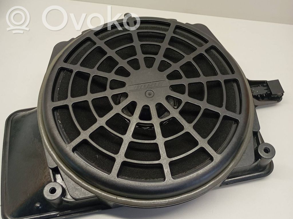 Audi A4 S4 B7 8E 8H Enceinte subwoofer 