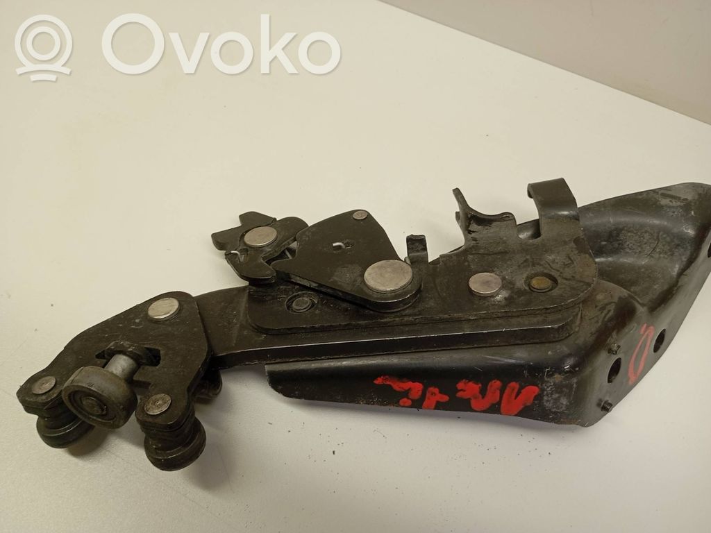 Fiat Qubo Sliding door lower roller guide/hinge 