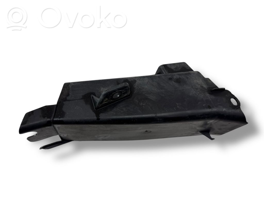 BMW 5 F10 F11 Air intake duct part 