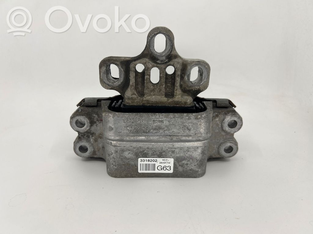 Engine mount bracket   1K0199555,3318202,VA1AC